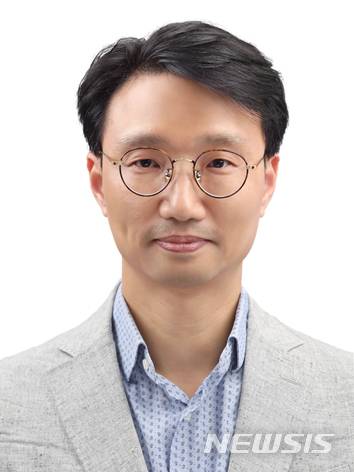 [서울=뉴시스]박성원 국회미래연구원 혁신성장그룹장