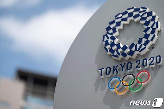 일본 도쿄 내 도쿄 올림픽 로고.  © AFP=뉴스1