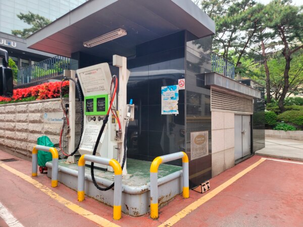 서울시청 서소문별관 내 수소충전소가 건립될 예정 부지. 압축천연가스(CNG) 충전소가 운영되고 있지만, 현재 이용이 거의 없는 상태다.