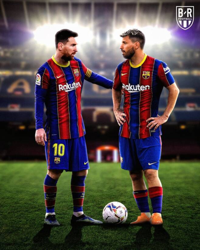 ▲ 세르히오 아구에로(오른쪽)이 '절친' 리오넬 메시(왼쪽)와 바르셀로나 유니폼을 입을 가능성이 크다 ⓒbr 풋볼