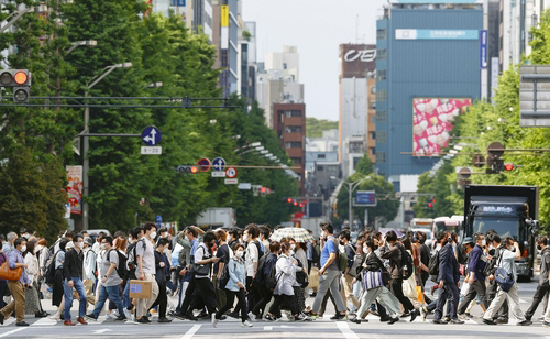 주말인 15일 오후 도쿄 아키하바라 거리 모습 [사진 = 연합뉴스]