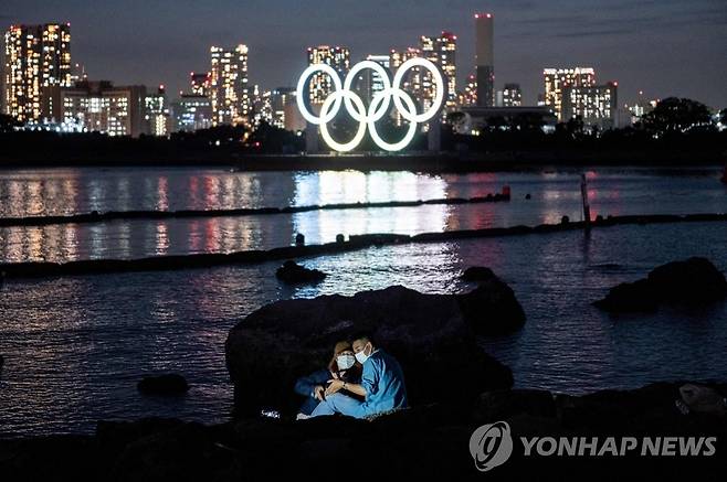 도쿄 오다이바에 있는 올림픽 조형물 [도쿄 AFP=연합뉴스 자료사진]