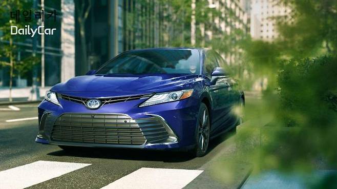 토요타 캠리 </figcation>