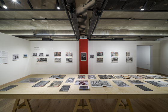 Copies of Life magazine on display [STORAGE BY HYUNDAI CARD]