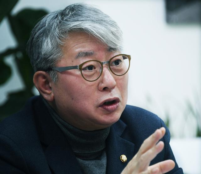 더불어민주당 내 대표적 소신파로 꼽히는 조응천 의원.