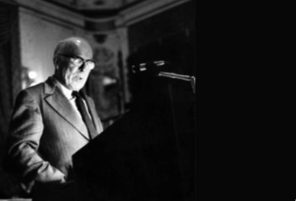 르네 듀보스는 최초의 항생제를 발견한 미생물학자이자, 과학과 사회의 관계를 성찰했던 과학지식인이었다. 하지만 우리는 플레밍을 기억할 뿐, 듀보스를 기억하지 않는다. 록펠러재단제공