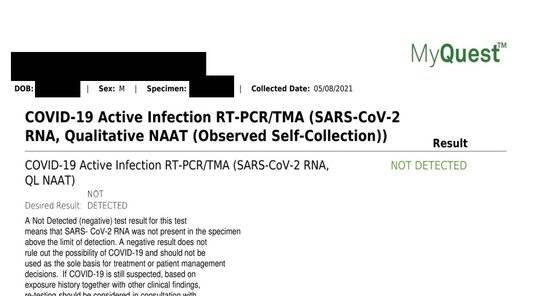 A씨는 출국전 미국에서 받은 PCR검사 결과 음성판정을 받았다. 사진은 A씨의 음성확인서. 개인정보 노출을 피하기 위해 이름 등을 모자이크 처리했다. 중앙포토