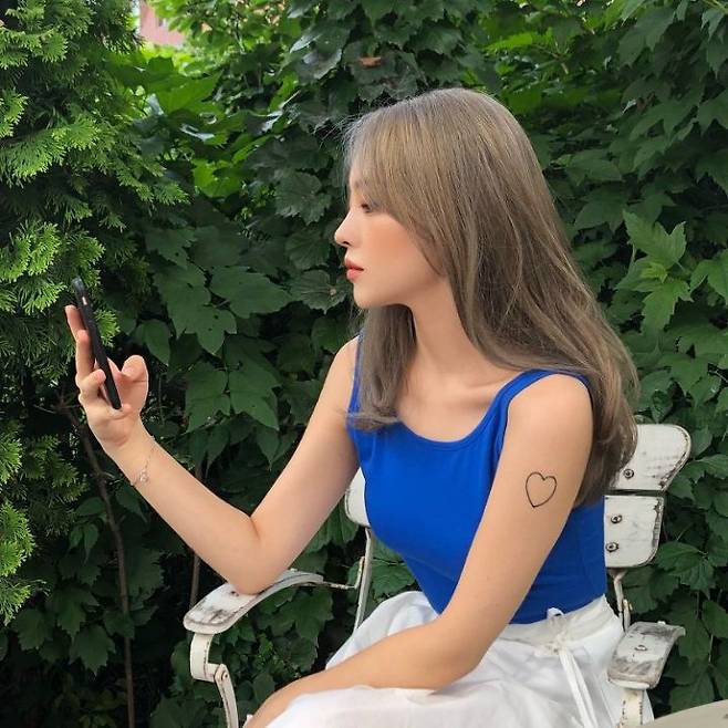 출처: by 감각 홍대점