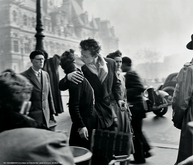 출처: 로베르 두아노(Robert Doisneau)