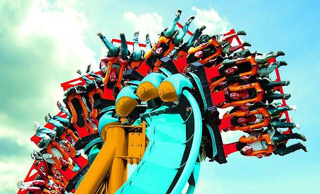 출처: 식스플래그 페이스북