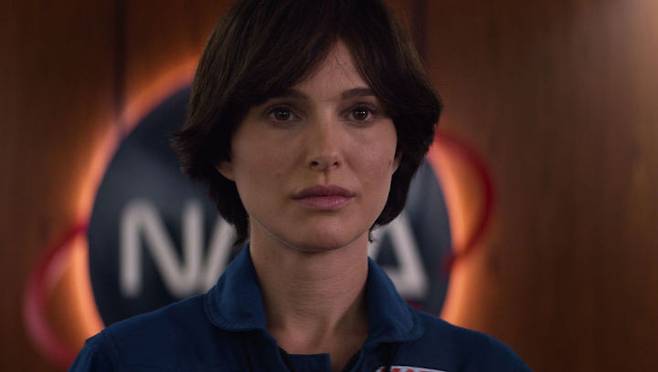 출처: 영화 <루시 인 더 스카이> 사진 ⓒ 폭스 서치라이트 픽처스