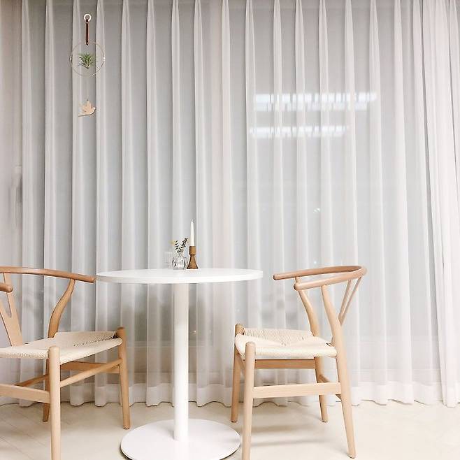 출처: <원형식탁><의자> 등 제품정보 모아보기(▲이미지클릭)