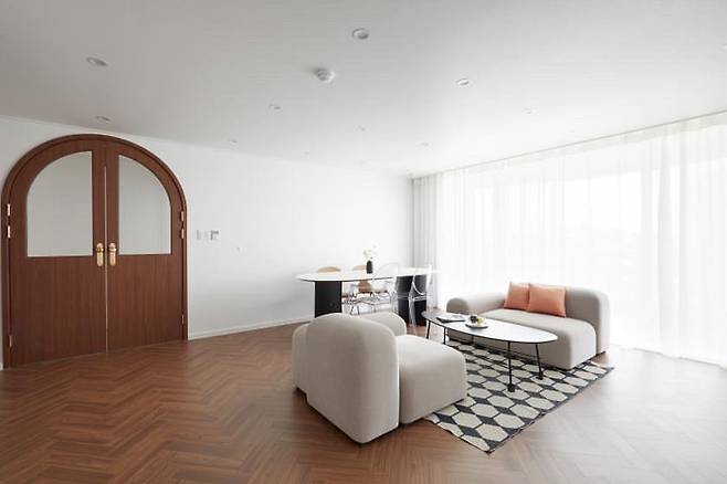 출처: <패브릭소파> 등 제품정보 모아보기(▲이미지클릭)