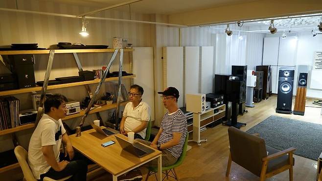 출처: http://www.fullrange.kr/ytboard/view.php?id=feature&no=432#.XfnHn2Q9r-g