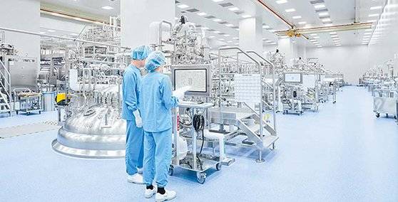 인천 송도에 자리 잡은 삼성바이오로직스 생산시설. 삼바는 오는 하반기부터 미국 모더나의 코로나19 백신을 위탁생산할 예정이다. [중앙포토]