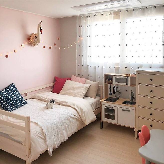 출처: <원목침대><키즈테이블> 등 제품정보 모아보기(▲이미지클릭)