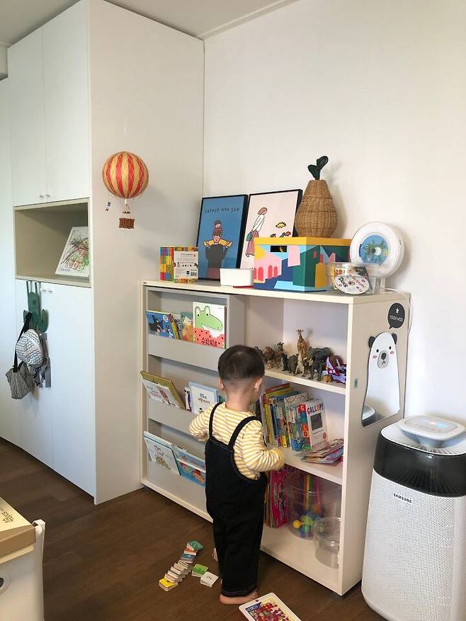 출처: <슬라이딩책장> 등 제품정보 모아보기(▲이미지클릭)