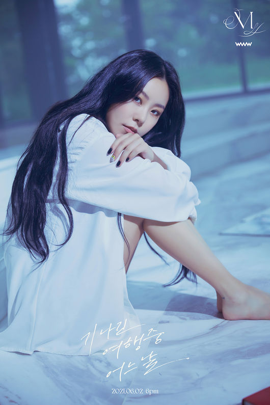 MAMAMOO, which is about to come back on the 2nd of next month, has completed the personal concept photo of the new Mini album WAW.MAMAMOO presented the new Mini album WAW Hein concept photo through official SNS at 0:00 on the 23rd.Wheein, wearing a white shirt with a long hair in a public photo, focuses his attention with a clear and innocent visual.Here, the phrase one day during a long trip appears as a song, adding to the curiosity.Another photo featured a distinct features and a side of Wheein, who boasts a sleek jawline.With deep eyes, Wheeins elegant and fascinational appearance stands out.As such, MAMAMOO has fully explored the opposite concepts of cleanliness and provocation, elegant and sexy, sultry and sophistication, purity and fascination through personal concept photo, raising expectations for a new album with colorful charm.MAMAMOOs new Mini album WAW is the abbreviation of Where Are We and is the first to announce the 2021 WAW project.In particular, this album contains many things that MAMAMOO has experienced for seven years since its debut in 2014, candid feelings and thoughts about the future, and will continue to release contents such as summer concerts and documentaries starting with the release of the album.On the other hand, MAMAMOO will announce a new Mini album WAW on the 2nd of next month and comeback.RBW