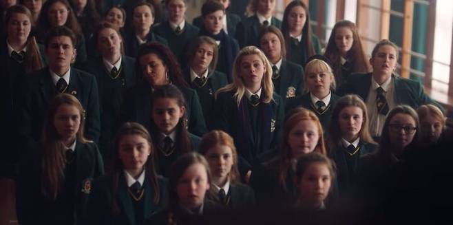 출처: '데리걸스'