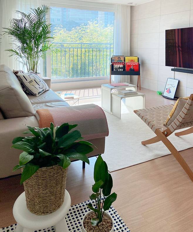 출처: 집꾸미기에서 <거실 가구> 정보 알아보기 (▲이미지 클릭!)