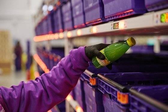 출처: 중앙일보, “지난 밤 새벽배송으로 주문한 내 택배엔 무슨 일이 있었나”