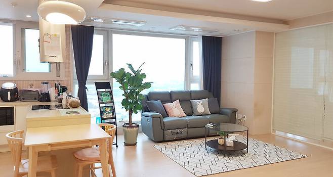 출처: 사진 속 인테리어를 하이마트 APP에서 보기 (사진 클릭▲)