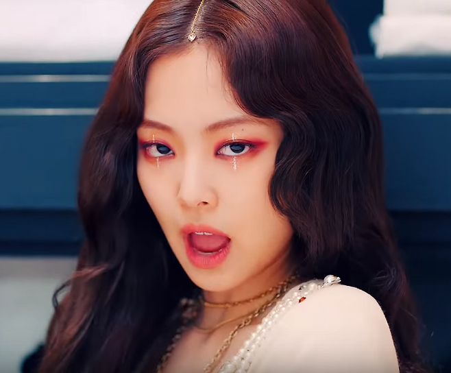 출처: 블랙핑크 <Kill this love> MV