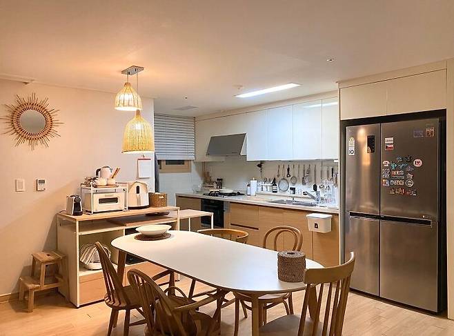 출처: <아일랜드식탁세트> 등 제품정보 모아보기(▲이미지클릭)