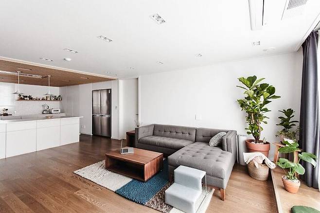 출처: <소파><테이블> 등 제품정보 모아보기(▲이미지클릭)