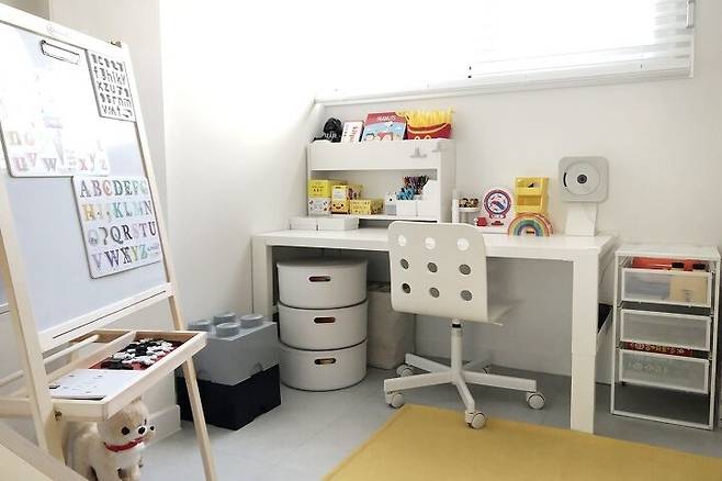 출처: <책상> 등 제품정보 모아보기(▲이미지클릭)