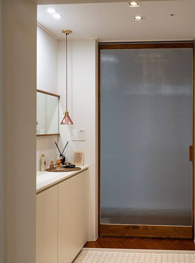 출처: <조명> 제품 정보 보러가기 (▲이미지 클릭)