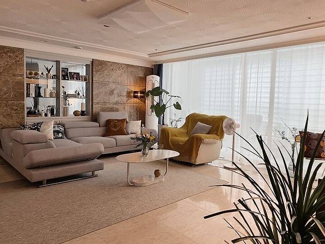 출처: <테이블> 제품 정보 보러가기 (▲이미지 클릭)