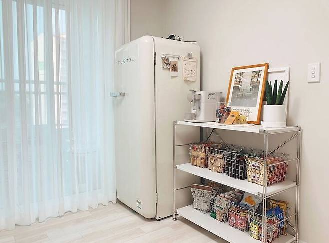 출처: <커튼> 정보 보러가기 (▲이미지 클릭)