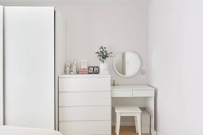 출처: <옷장> 정보 보러가기 (▲이미지 클릭)