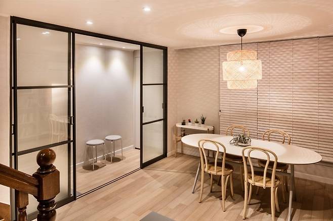 출처: <테이블> 정보 보러가기 (▲이미지 클릭)