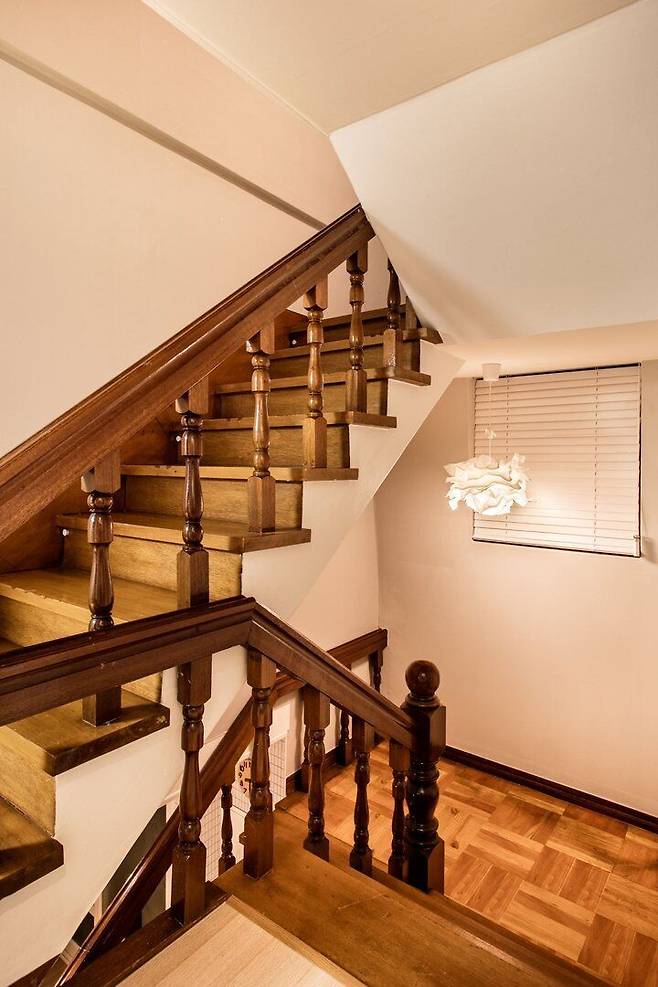 출처: 오늘의집 온라인 집들이 보러가기 (▲ 이미지 클릭)