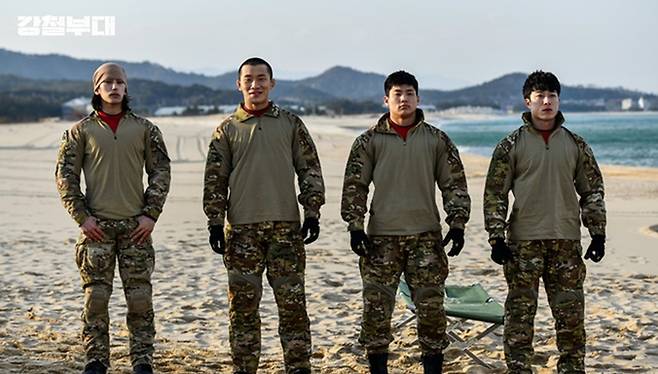 ▲ 강철부대에 출연 중인 UDT 예비역들. 왼쪽부터 육준서 김상욱 정종현 김범석.