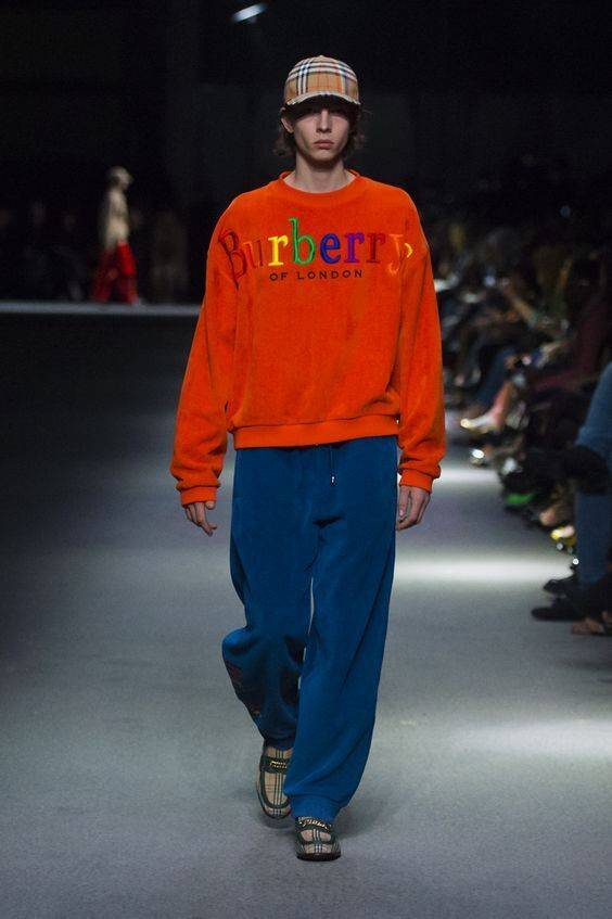 출처: us.burberry.com