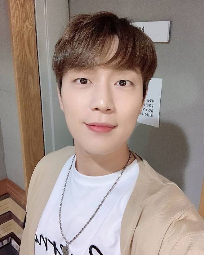 출처: 하이라이트 인스타그램