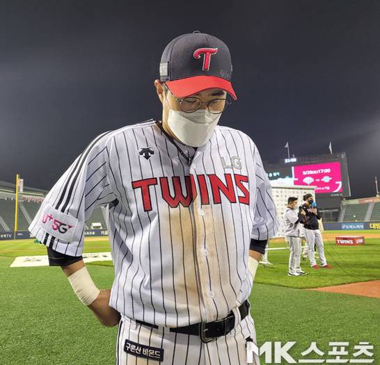 28일 잠실 키움전 영웅이 된 LG 채은성. 경기 후 인터뷰를 하고 있다. 사진(서울 잠실)=안준철 기자