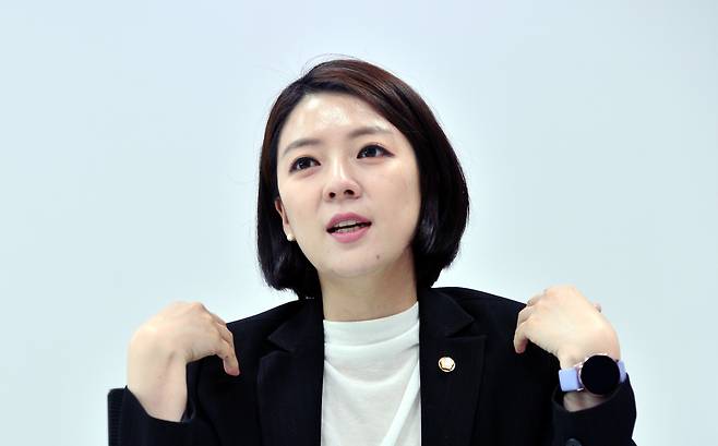 국민의힘 최고위원 경선에 도전하는 배현진 의원이 5월31일 국회 의원회관에서 헤럴드경제와 인터뷰를 하고 있다. [헤럴드경제=박현구 기자 Park Huyun Koo]