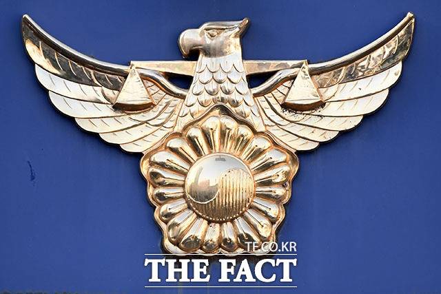 경찰이 여성을 가장해 남성들과 영상 통화를 하며 신체를 불법 촬영·유포한 피의자 김영준(29)을 검거해 구속했다. /더팩트 DB