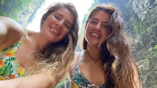 쌍둥이 자매 멜리사 로리(왼쪽)와 조지아 로리. (고펀드미 갈무리) © 뉴스1