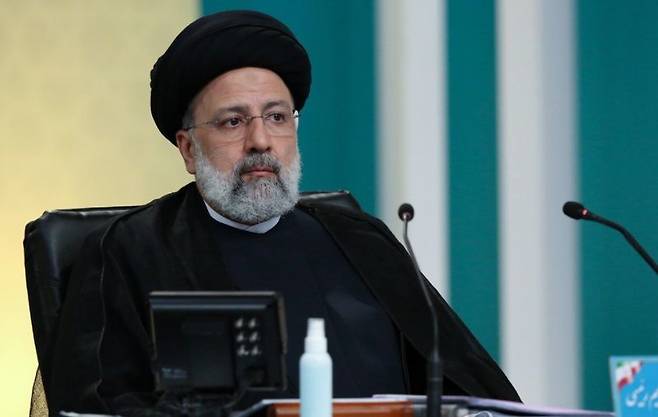 오는 18일 치러지는 이란 대통령 선거에서 보수 진영 후보로 출마한 사법부 수장 세예드 에브라힘 라이시. /EPA 연합뉴스