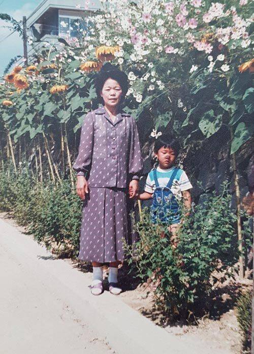 가난한 집안의 막내 아들로 태어난 김제동의 어린시절