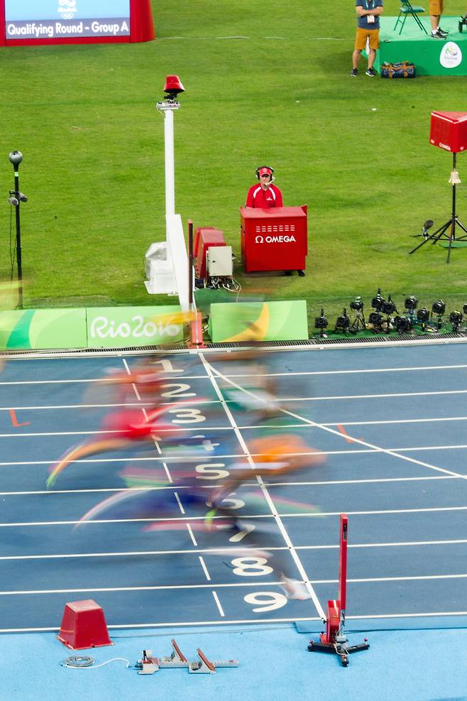 육상 피니시 라인을 측정한 모습. [사진 오메가]