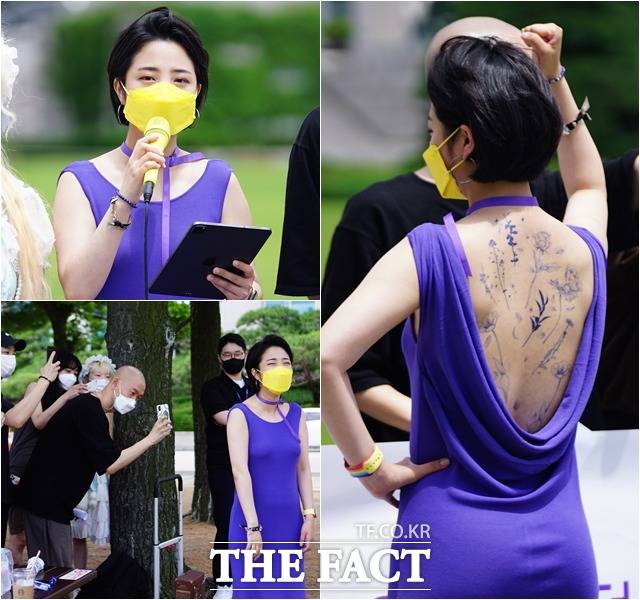 16일 오전 서울 여의도 국회에서 열린 타투업법 제정촉구 기자회견에 류호정 정의당 의원이 등에 '타투 스티커'를 붙이고 참석해 눈길을 끌고 있다. /류호정 의원실 제공