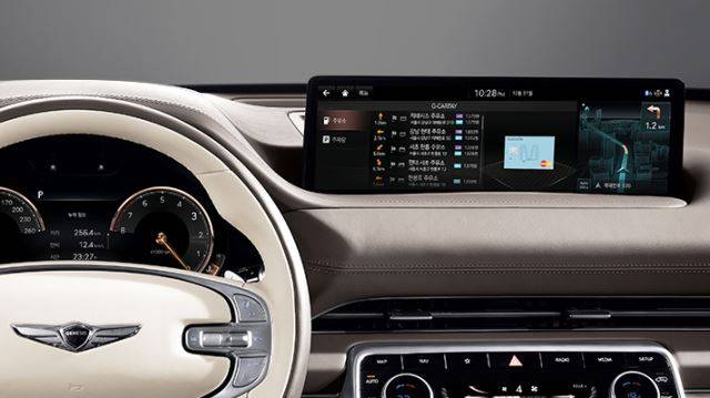 제네시스 카페이의 화면 모습. 주차장과 주유소 비용을 차 안에서 결제가 가능하다. 제네시스 제공