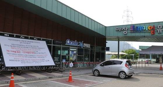 경기 이천시 마장면 중부고속도로 마장 프리미엄 휴게소. 2013년 개장한 국내 최대 규모의 휴게소로, 최근 경영권을 보유한 맥쿼리 측과 운영사업자인 대보유통이 임차료 문제로 갈등을 빚고 있다. [사진 대보유통]