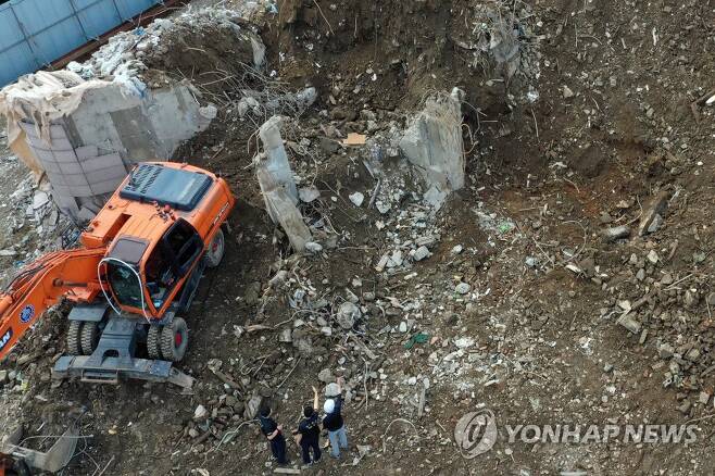 광주 학동 4구역 재개발 사업지의 철거건물 붕괴참사 현장 [연합뉴스 자료사진]